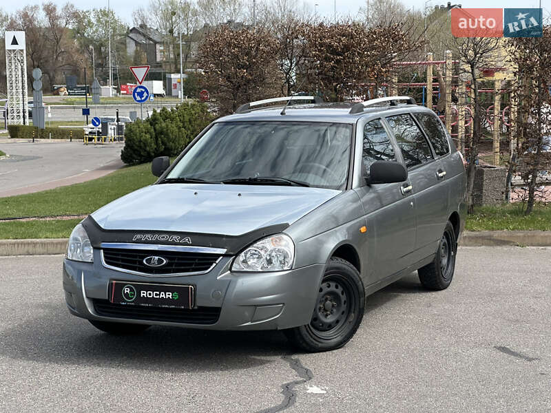 Универсал ВАЗ / Lada 2171 Priora 2012 в Киеве фото 2 Универсал ВАЗ / Lada 2171 Priora 2012 в Киеве