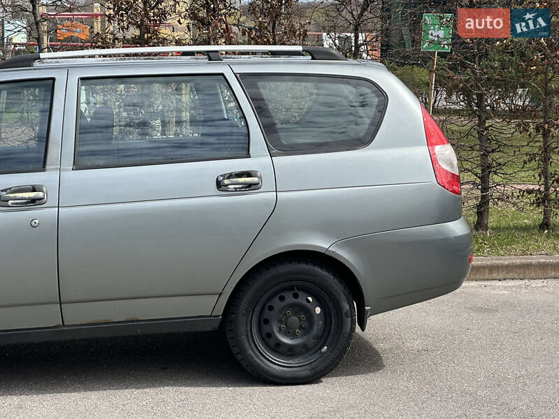 Универсал ВАЗ / Lada 2171 Priora 2012 в Киеве фото 13 Универсал ВАЗ / Lada 2171 Priora 2012 в Киеве