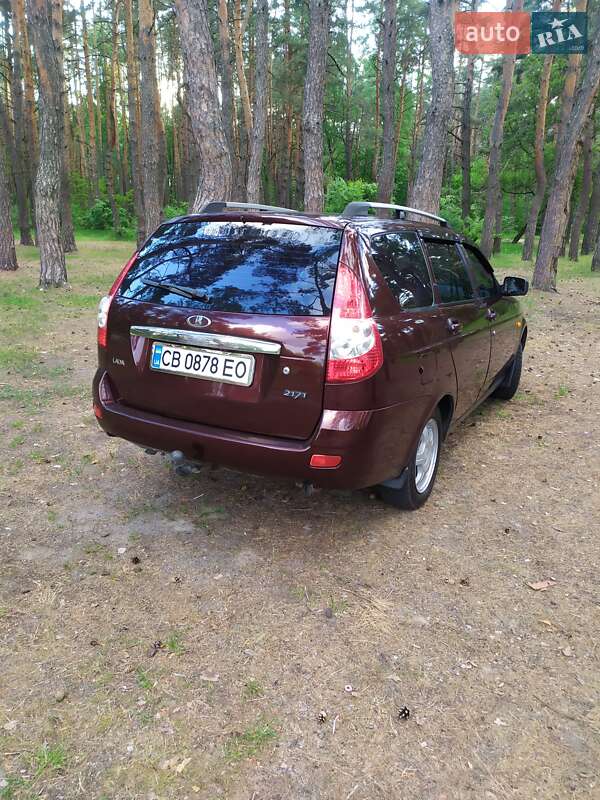 Универсал ВАЗ / Lada 2171 Priora 2011 в Прилуках