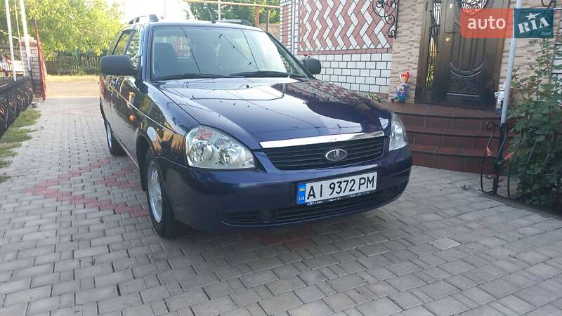 Универсал ВАЗ 2171 Priora 2011 в 