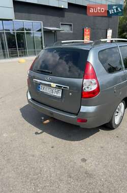 Универсал ВАЗ 2171 Priora 2011 в 