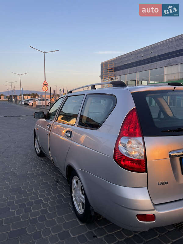 Универсал ВАЗ / Lada 2171 Priora 2010 в Мукачево