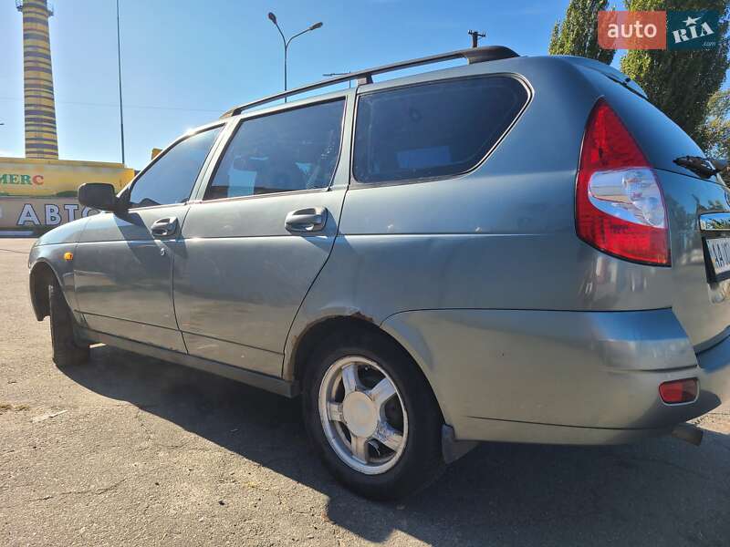 Универсал ВАЗ / Lada 2171 Priora 2011 в Киеве фото 9 Универсал ВАЗ / Lada 2171 Priora 2011 в Киеве