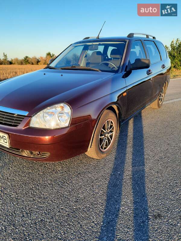 Универсал ВАЗ / Lada 2171 Priora 2011 в Лозовой