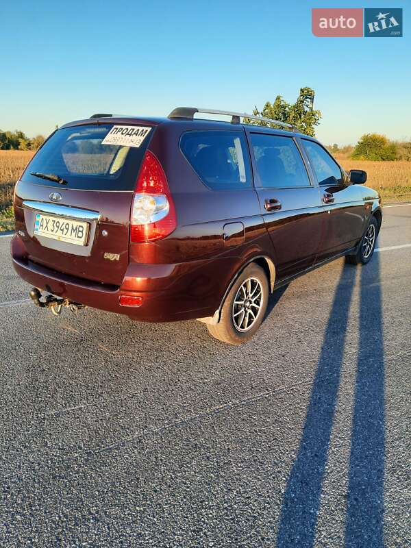 Универсал ВАЗ / Lada 2171 Priora 2011 в Лозовой