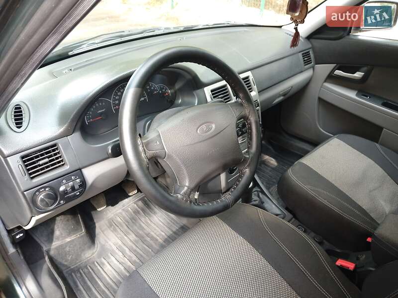 Універсал ВАЗ / Lada 2171 Priora 2011 в Кропивницькому