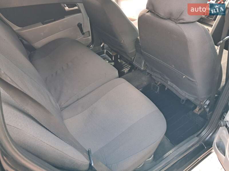 Універсал ВАЗ / Lada 2171 Priora 2010 в Миргороді фото 13 Універсал ВАЗ / Lada 2171 Priora 2010 в Миргороді