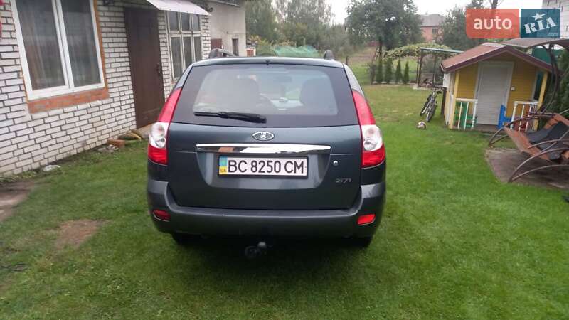 Универсал ВАЗ / Lada 2171 Priora 2011 в Львове фото 3 Универсал ВАЗ / Lada 2171 Priora 2011 в Львове