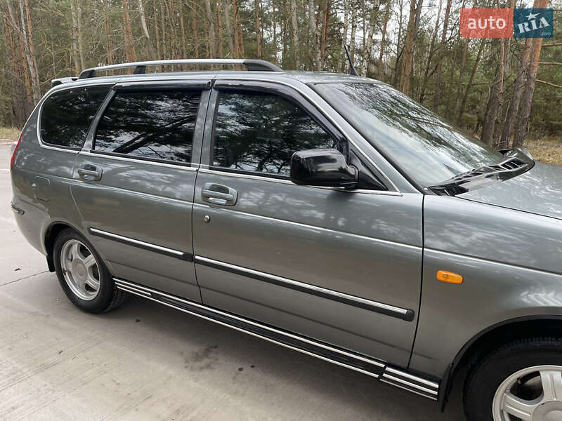 Універсал ВАЗ / Lada 2171 Priora 2011 в Славуті