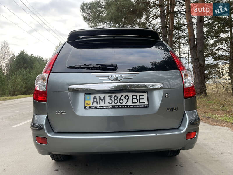 Універсал ВАЗ / Lada 2171 Priora 2011 в Славуті