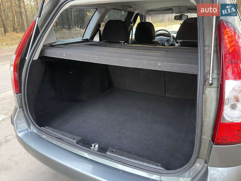 Універсал ВАЗ / Lada 2171 Priora 2011 в Славуті