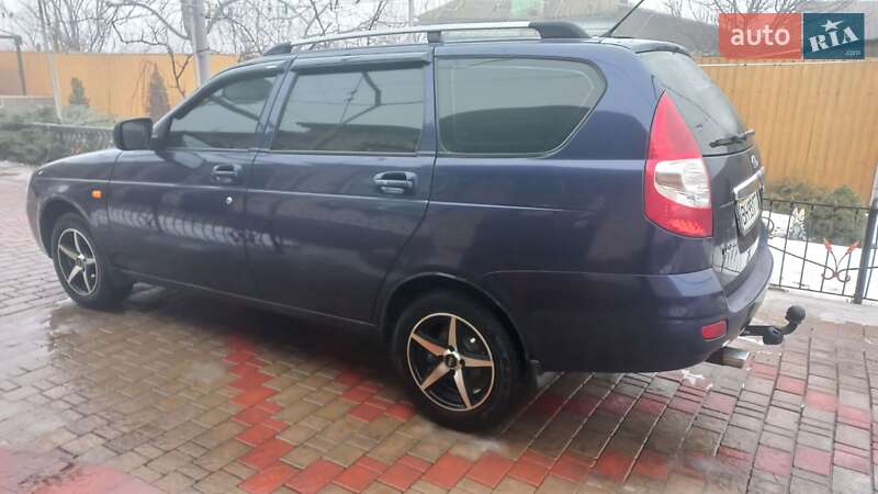 ВАЗ / Lada 2171 Priora 2011 ВАЗ / Lada 2171 Priora 2011