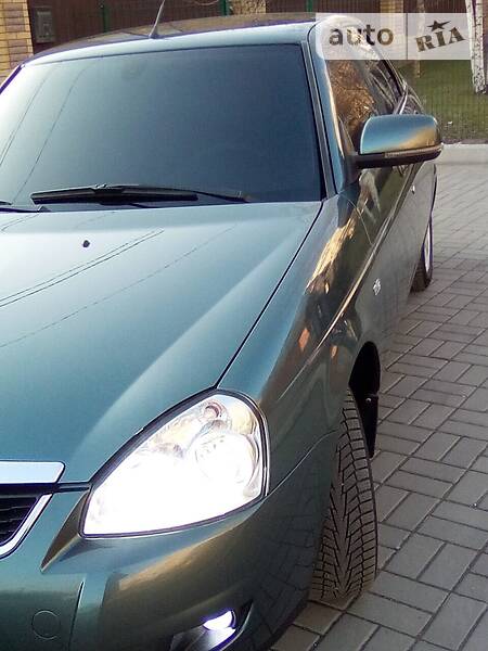 Хетчбек ВАЗ / Lada 2172 Priora 2011 в Запоріжжі