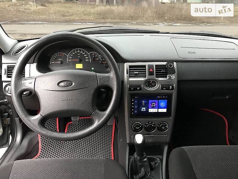 Хетчбек ВАЗ / Lada 2172 Priora 2011 в Запоріжжі