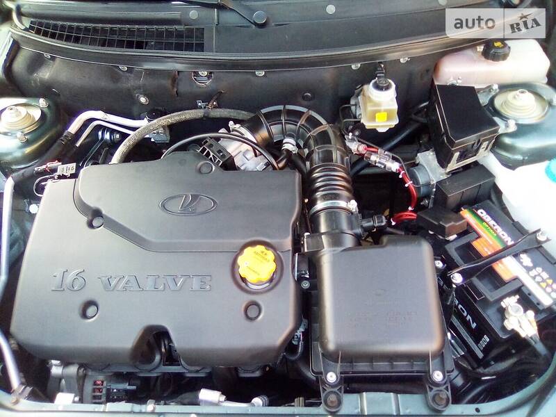 Хетчбек ВАЗ / Lada 2172 Priora 2011 в Запоріжжі