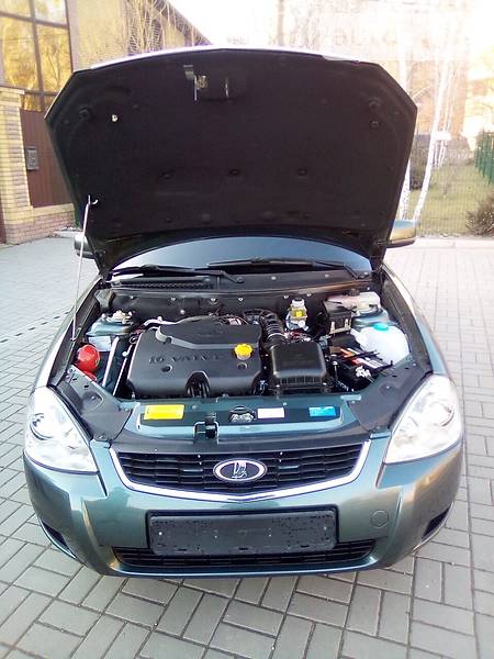 Хетчбек ВАЗ / Lada 2172 Priora 2011 в Запоріжжі