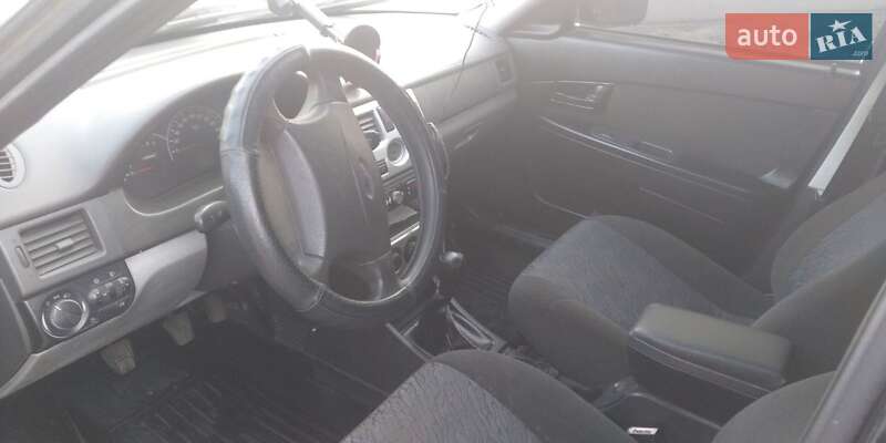 Хэтчбек ВАЗ / Lada 2172 Priora 2008 в Виннице