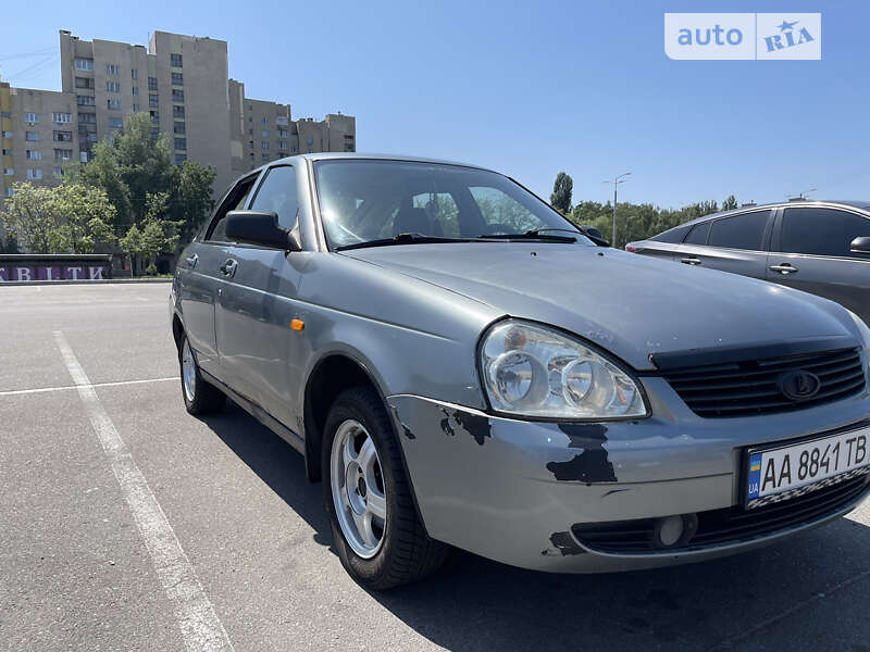 Хэтчбек ВАЗ 2172 Priora 2008 в 