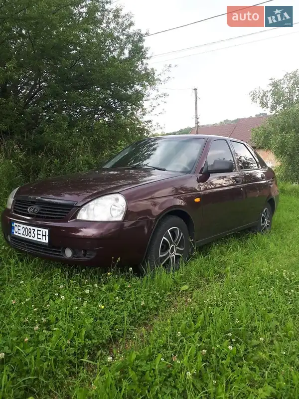 Хэтчбек ВАЗ 2172 Priora 2008 в 