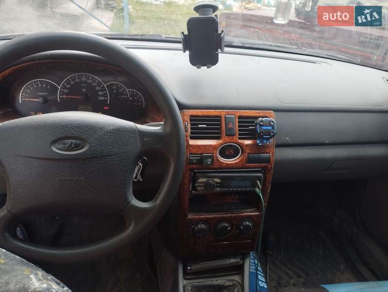 Хэтчбек ВАЗ / Lada 2172 Priora 2008 в Жмеринке