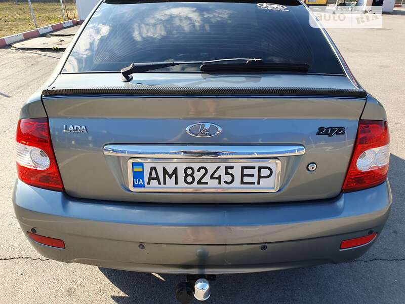 Хэтчбек ВАЗ 2172 Priora 2008 в 