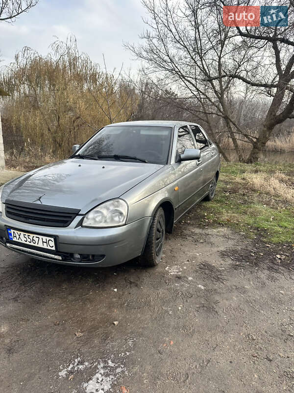 Хэтчбек ВАЗ / Lada 2172 Priora 2008 в Харькове