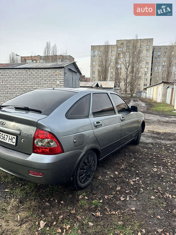 Хэтчбек ВАЗ / Lada 2172 Priora 2008 в Харькове