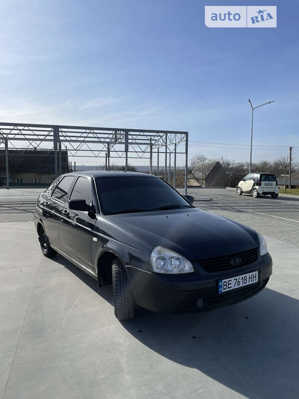 Хэтчбек ВАЗ / Lada 2172 Priora 2008 в Николаеве