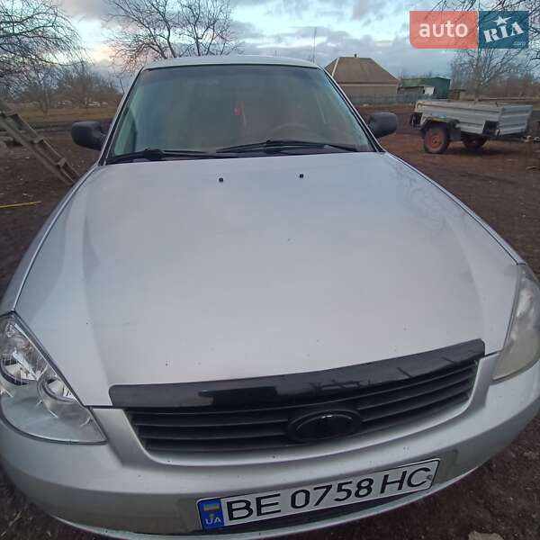 Хэтчбек ВАЗ / Lada 2172 Priora 2008 в Врадиевке
