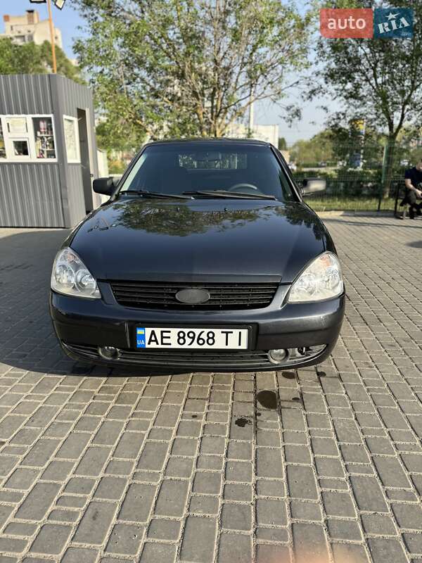 Хэтчбек ВАЗ / Lada 2172 Priora 2008 в Каменском