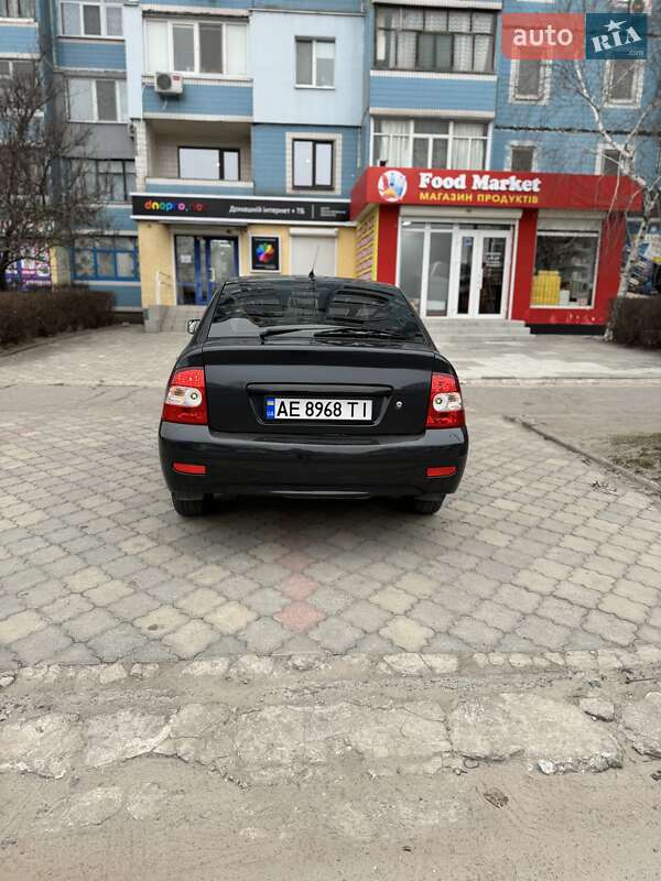 Хэтчбек ВАЗ / Lada 2172 Priora 2008 в Каменском