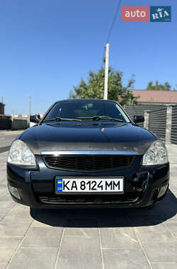 Хэтчбек ВАЗ 2172 Priora 2008 в 