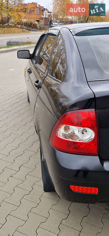 Хетчбек ВАЗ / Lada 2172 Priora 2010 в Білій Церкві