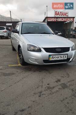 Хэтчбек ВАЗ / Lada 2172 Priora 2009 в Киеве