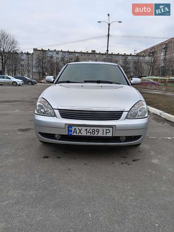 Хетчбек ВАЗ / Lada 2172 Priora 2008 в Харкові