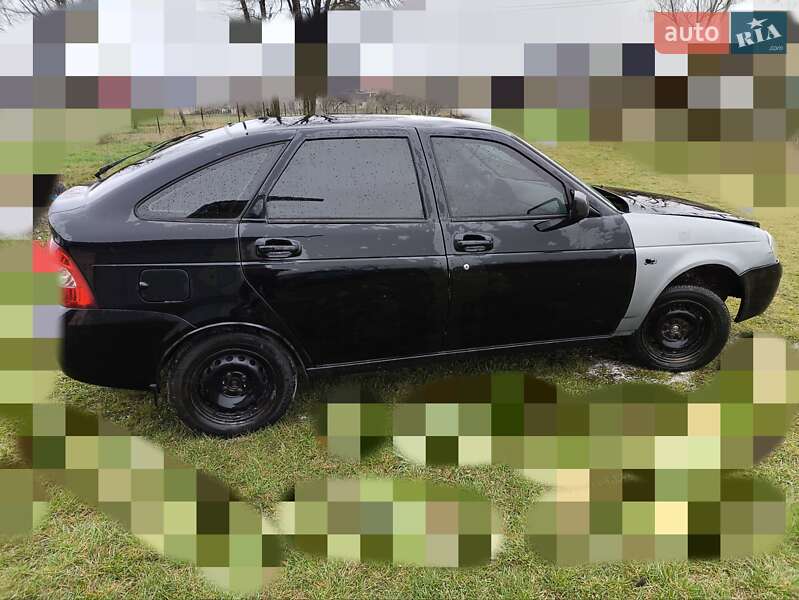 Хетчбек ВАЗ / Lada 2172 Priora 2008 в Калуші