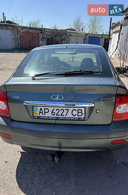 Хэтчбек ВАЗ 2172 Priora 2011 в 
