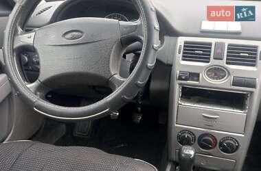 Хетчбек ВАЗ 2172 Priora 2010 в 
