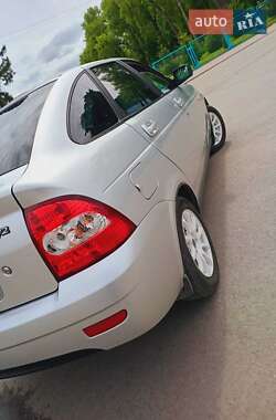 Хэтчбек ВАЗ 2172 Priora 2011 в 