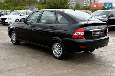 Хэтчбек ВАЗ 2172 Priora 2011 в 