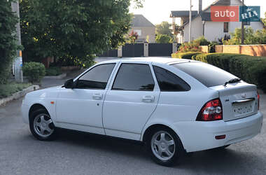 Хэтчбек ВАЗ 2172 Priora 2011 в 