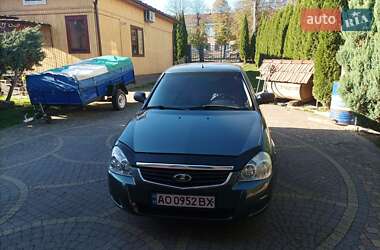 Хэтчбек ВАЗ 2172 Priora 2011 в Долине