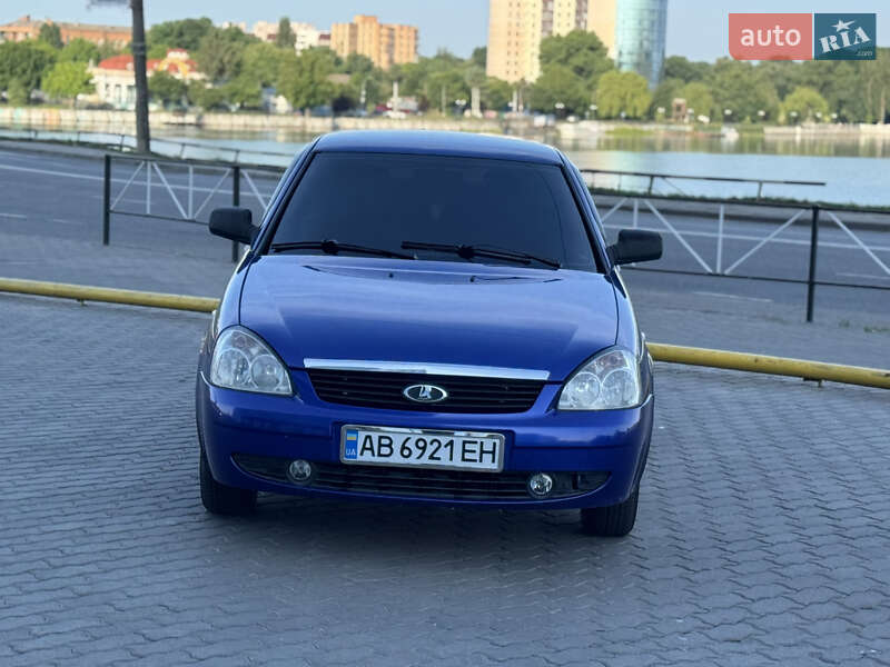 Хетчбек ВАЗ / Lada 2172 Priora 2010 в Хмельницькому