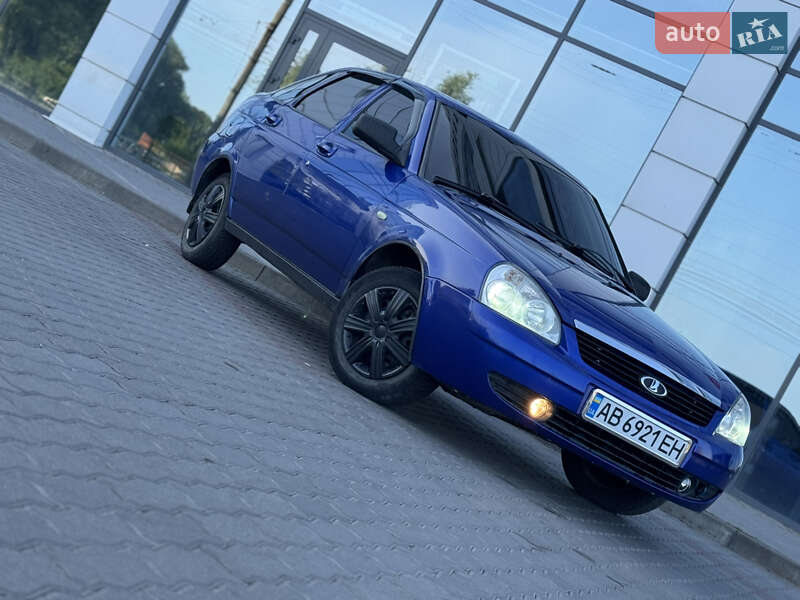 Хетчбек ВАЗ / Lada 2172 Priora 2010 в Хмельницькому