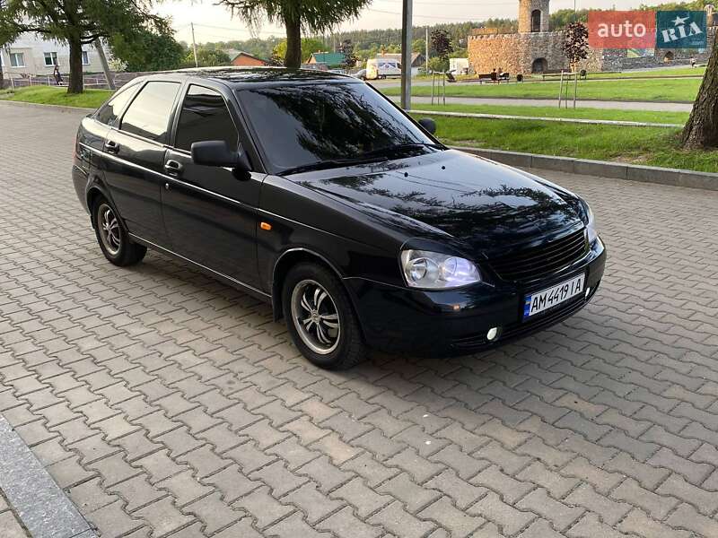 ВАЗ / Lada 2172 Priora 2010