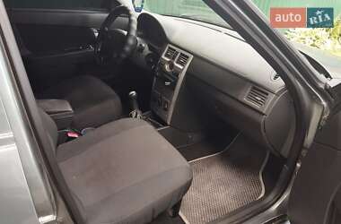 Хэтчбек ВАЗ 2172 Priora 2011 в 