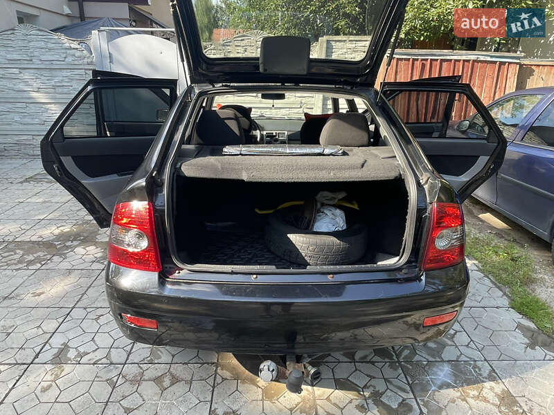 Хэтчбек ВАЗ / Lada 2172 Priora 2009 в Чернигове