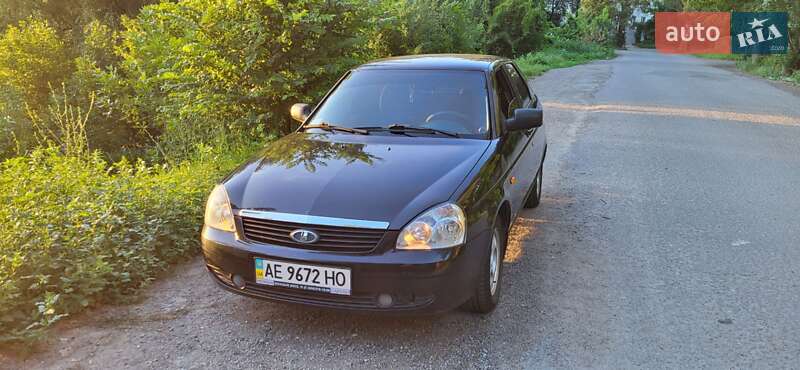 Хэтчбек ВАЗ 2172 Priora 2008 в 