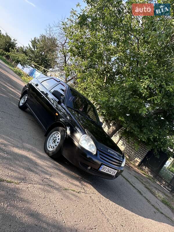 Хетчбек ВАЗ / Lada 2172 Priora 2010 в Апостоловому