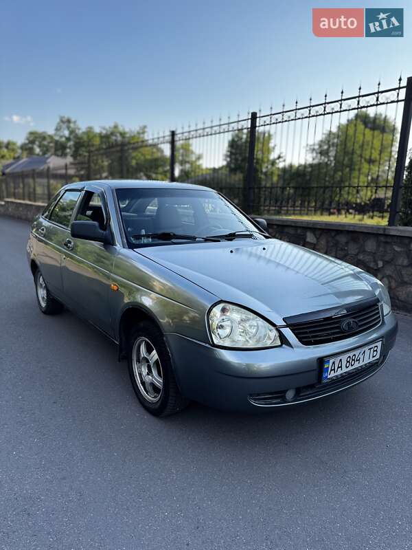 Хетчбек ВАЗ 2172 Priora 2008 в 
